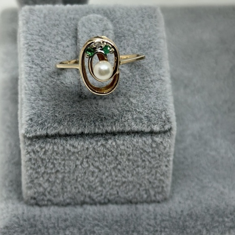 14k Diamonds Real Emeralds Ring With Real Solid Gold Real Diamond Real Pearls